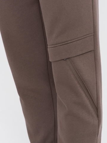 Effilé Pantalon Ombre en marron