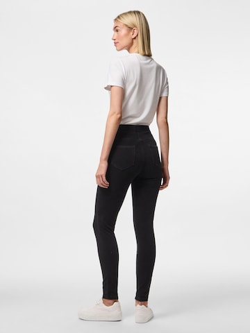 Skinny Jeggings 'PCJumbo' PIECES en noir