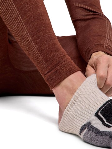 FALKE Regular Workout Pants in Brown