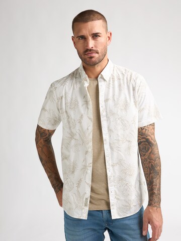 Coupe regular Chemise Petrol Industries en blanc : devant