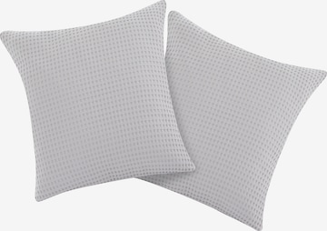 andas Pillow in Grey: front