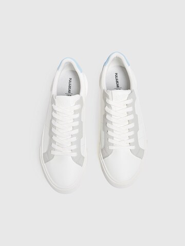 Pull&Bear Låg sneaker i vit
