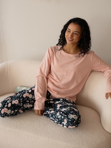 By Louise Pyjama in Roze: voorkant