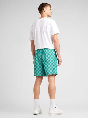 Nike Sportswear - Regular Calças 'CLUB' em verde