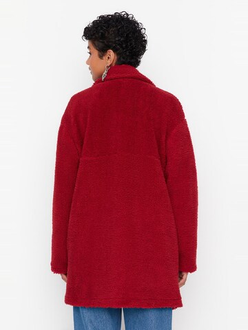 Cappotto di mezza stagione di Trendyol in rosso