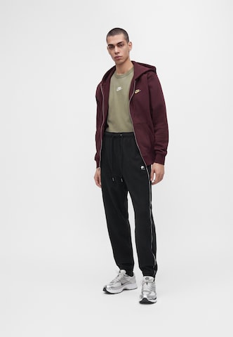 Effilé Pantalon 'Air' Nike Sportswear en noir