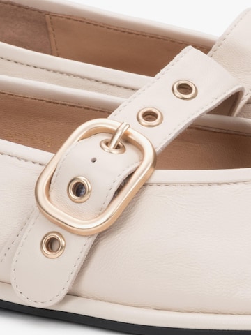 Estro - Bailarina '039' en beige