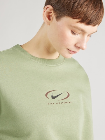 Nike Sportswear Sweatshirt 'Swoosh' in Grün