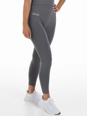 Divina Skinny Sporthose 'Sleek' in Grau