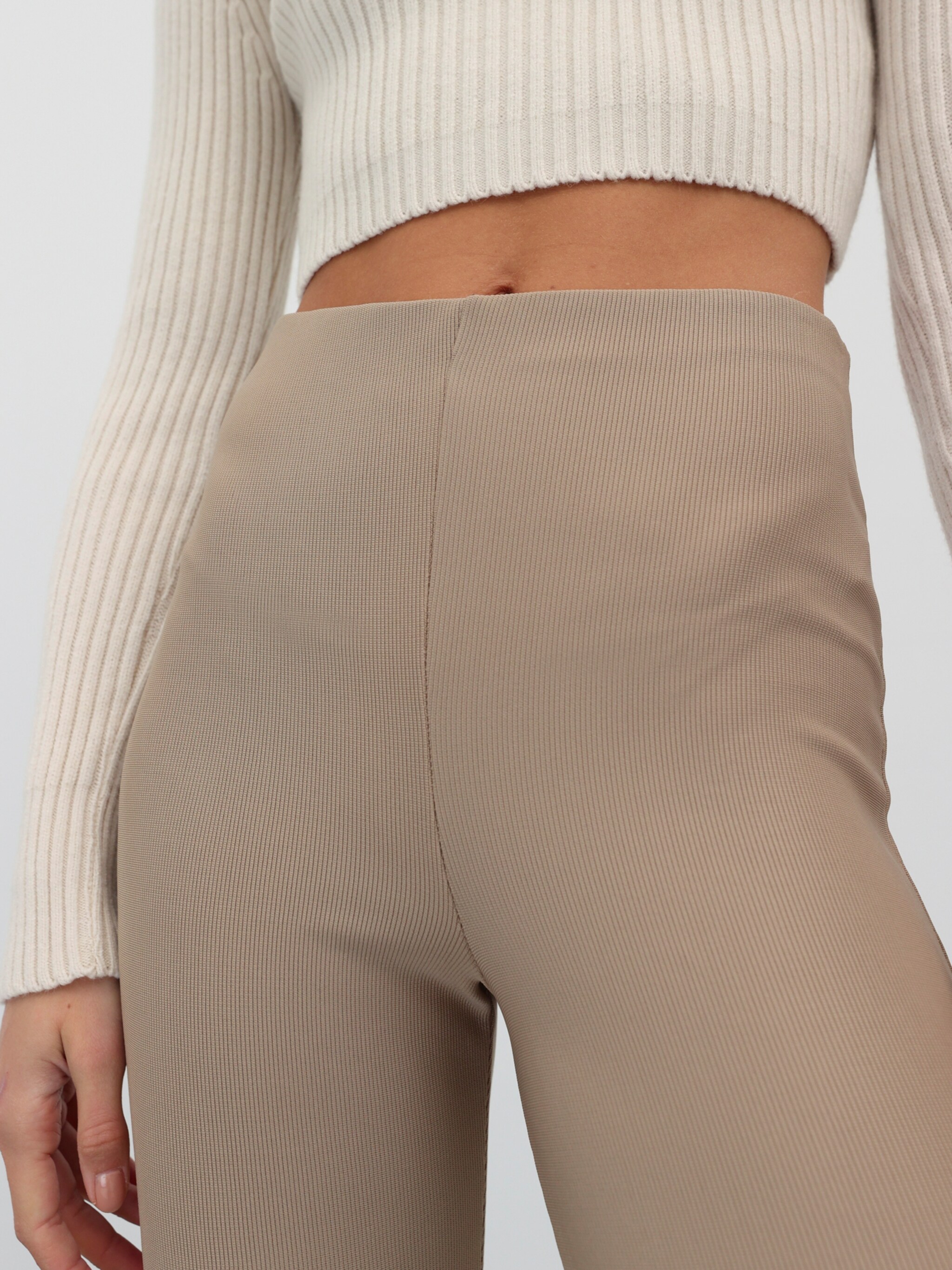 EDITED Produits Pantalon 'Zihna' beige foncé