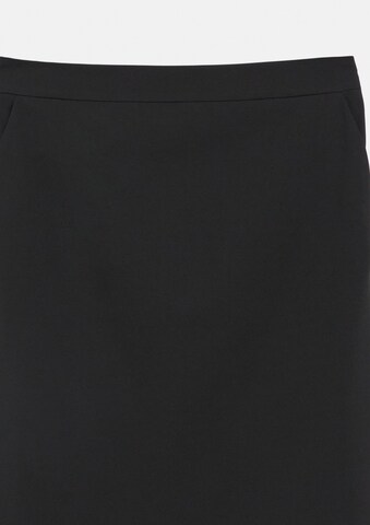 COMMA Skirt in Black: front
