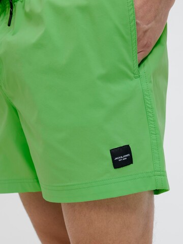 JACK & JONES Zwemshorts 'JPSTMaui' in Groen