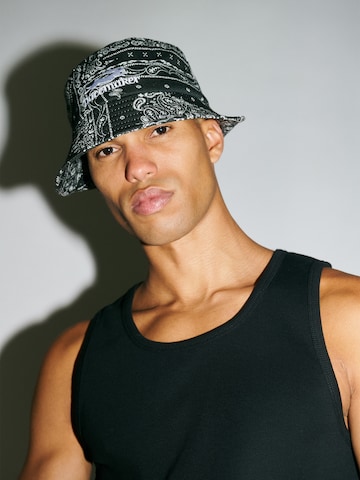 Pacemaker Hat 'Levin' in Black: front