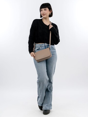 Emily & Noah Schoudertas 'Ella' in Bruin: voorkant