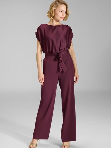Tuta jumpsuit di SWING in rosso: frontale