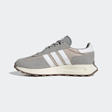 Baskets basses 'Retropy E5' ADIDAS ORIGINALS en gris