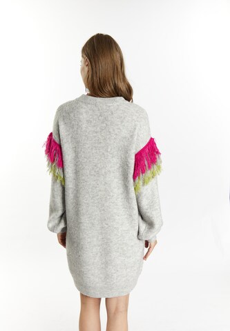 Pullover di IZIA in grigio