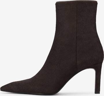Bottines Kazar en marron : devant