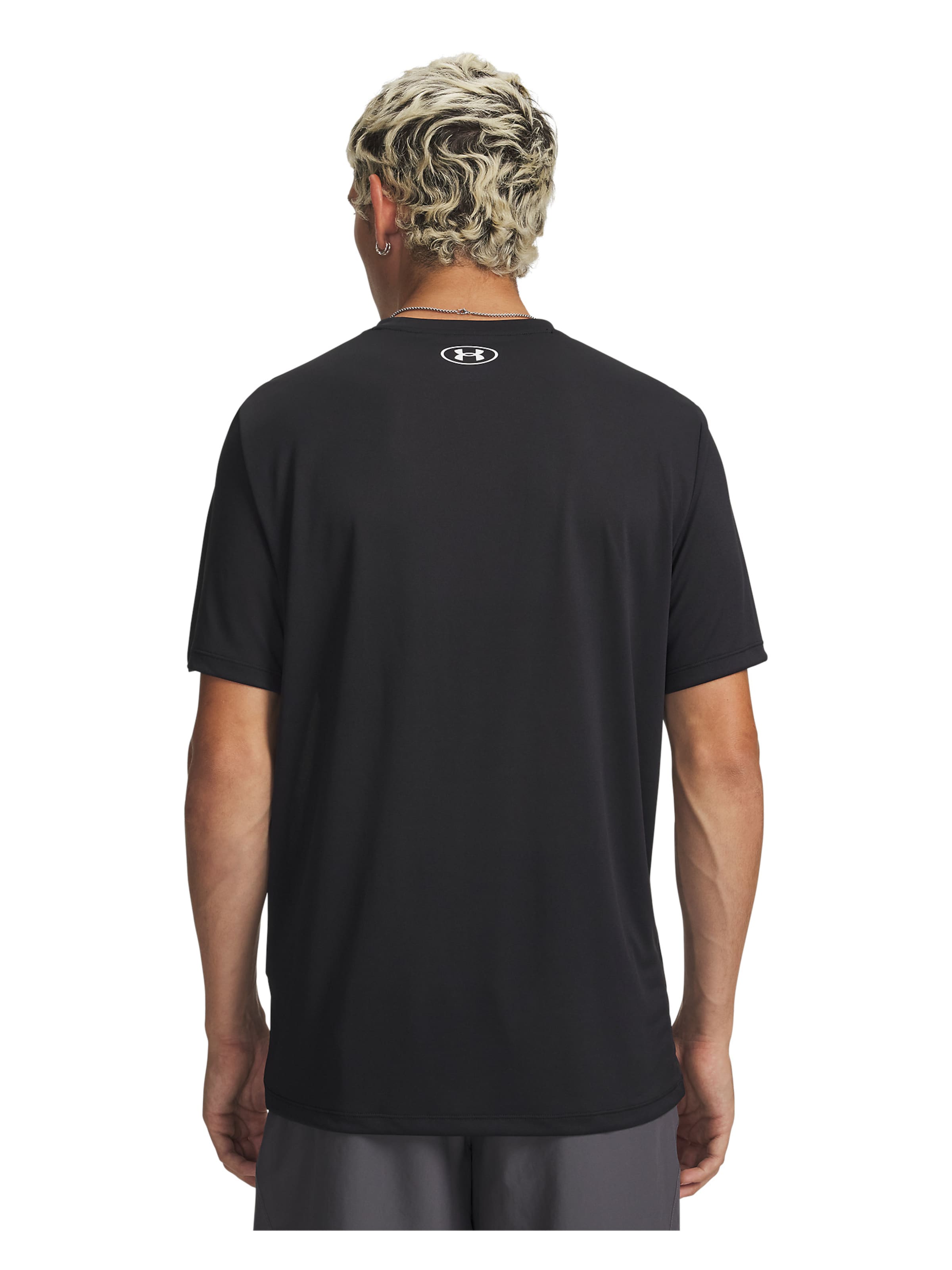 UNDER ARMOUR Performance Shirt in Black