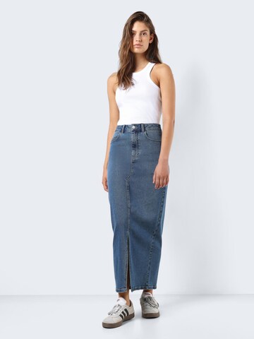 Noisy may Rok 'KATH' in Blauw