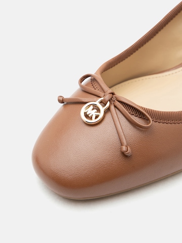 MICHAEL Michael Kors Körömcipők 'PIPER' - barna