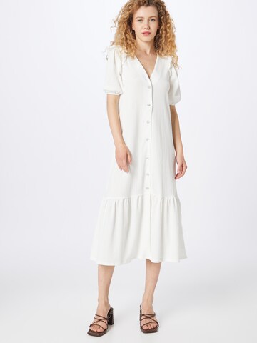 Robe-chemise River Island en blanc : devant