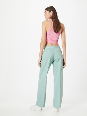 LEVI'S ® Lużny krój Spodnie w kant 'Baggy Trouser' w kolorze zielony