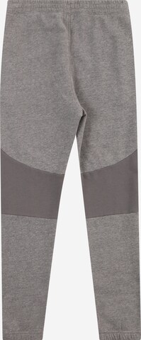 Regular Pantaloni de la Abercrombie & Fitch pe gri