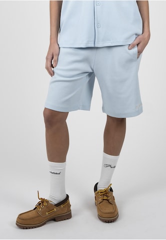 Prohibited Regular Shorts in Blau