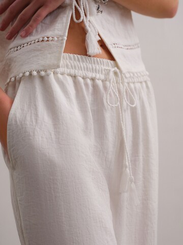Next Loose fit Trousers in White