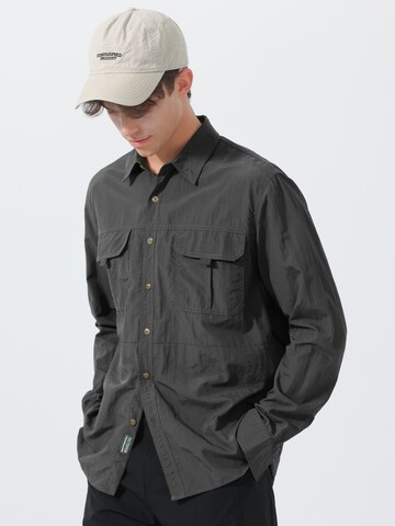 Youthup Regular fit Button Up Shirt in Grey