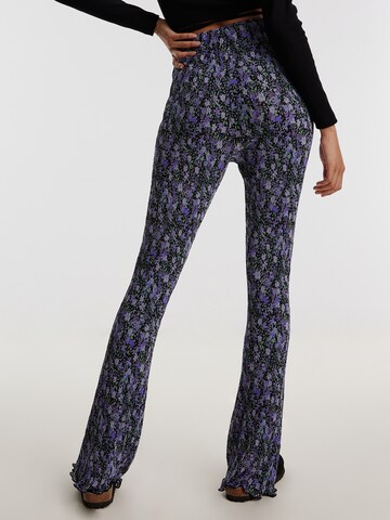 Coupe slim Pantalon 'YOLANDA' EDITED en violet