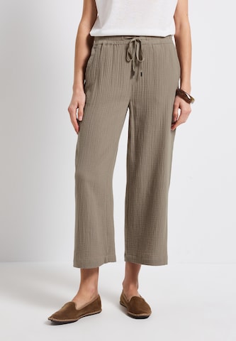 STREET ONE Wide leg Pants in Beige: front