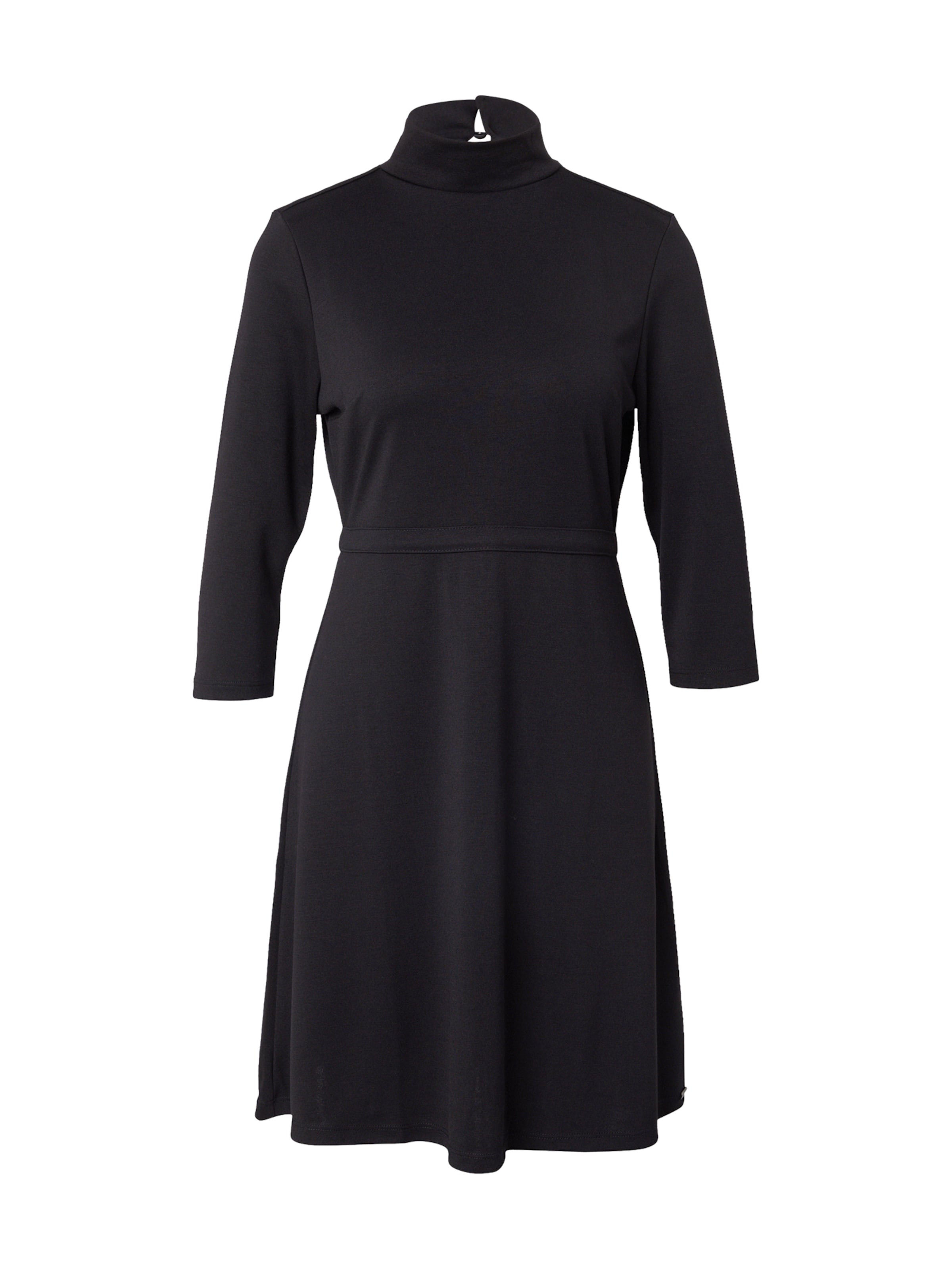 melns QS Kleita: no priekšpuses