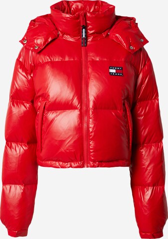 Tommy Jeans Winterjas 'Alaska' in Rood: voorkant