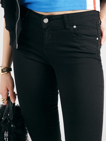 Hailys - Skinny Calças de ganga em preto