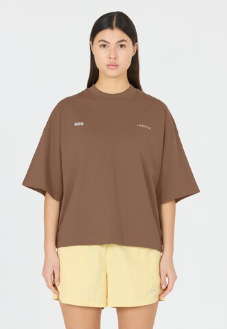 SOS Shirt in Bruin: voorkant