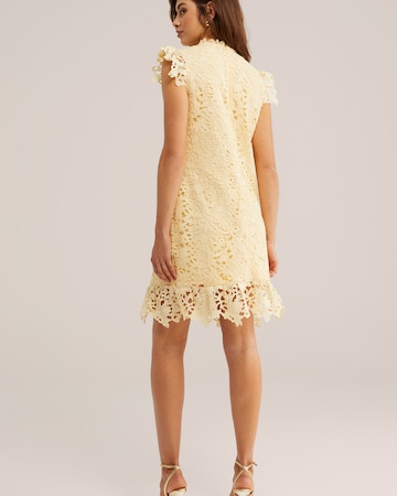 Abito da cocktail di WE Fashion in giallo