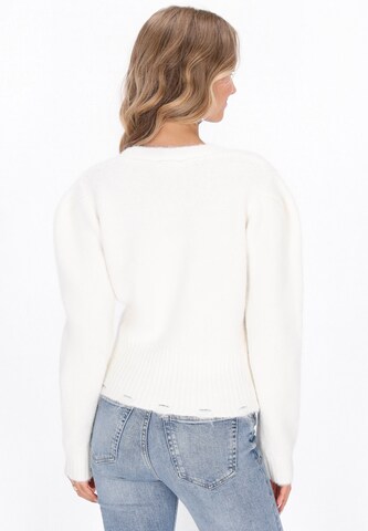 IZIA Gebreid vest 'Fashion Look' in Wit
