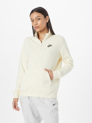 Nike SportswearSweater majica - bijela boja: prednji dio