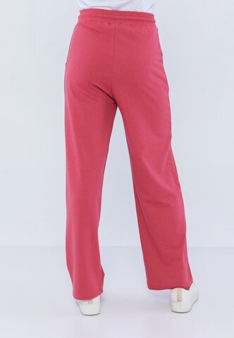 Felix Hardy Regular Trousers with creases in Pink