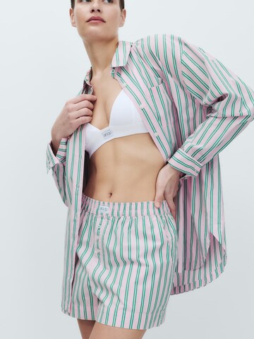 Pantaloncini da pigiama di Marks & Spencer in rosa
