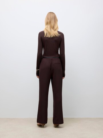VERO MODA - Acampanado Pantalón 'AWUPAMA' en marrón