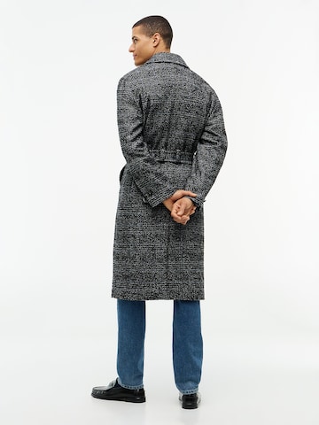 TOMMY HILFIGER Between-seasons coat 'New York' in Grey