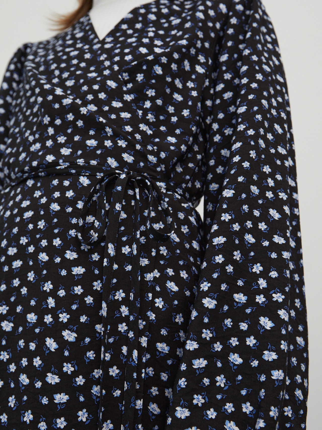 EDITED Produits Robe 'Alene' bleu foncé