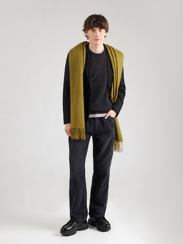 juoda Lyle & Scott Megztinis