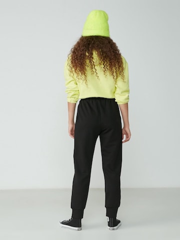 C&City Tapered Trousers in Black