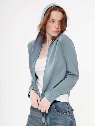 Veste mi-saison 'Modal Air Layer Hooded Sporty Jacket - Light Blue' yoligex en bleu