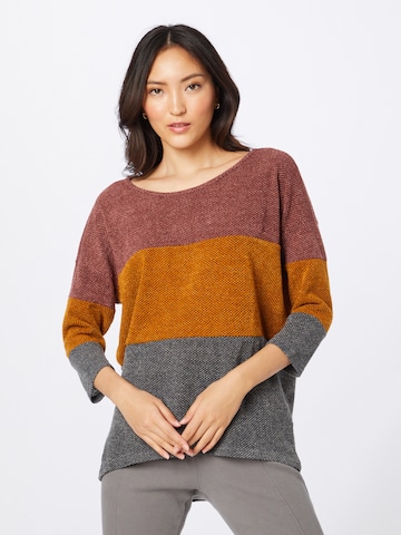 Pull-over 'ALBA' ONLY en marron : devant