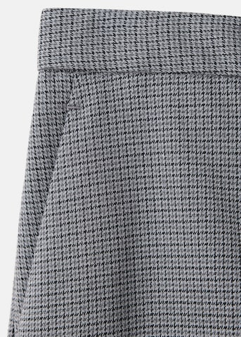 Regular Pantalon à plis 'NEWARM' MANGO en gris